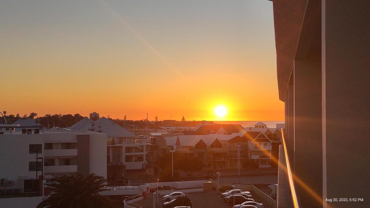 A 406 Fantastic Ocean Beach And Marina View Apt - Mandurah Extérieur photo