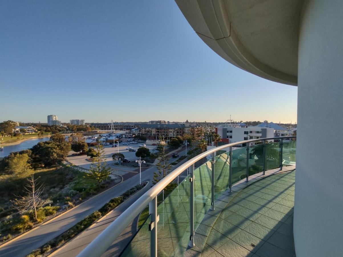 A 406 Fantastic Ocean Beach And Marina View Apt - Mandurah Extérieur photo